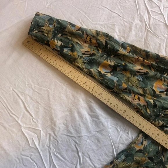 Galeries Lafayette tropical  print drop sleeve blouse size small - Picture 5 of 10
